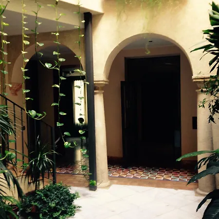 Conde De Cardenas 2*