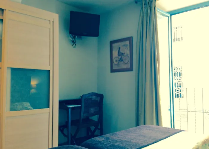 Conde De Cardenas 2*