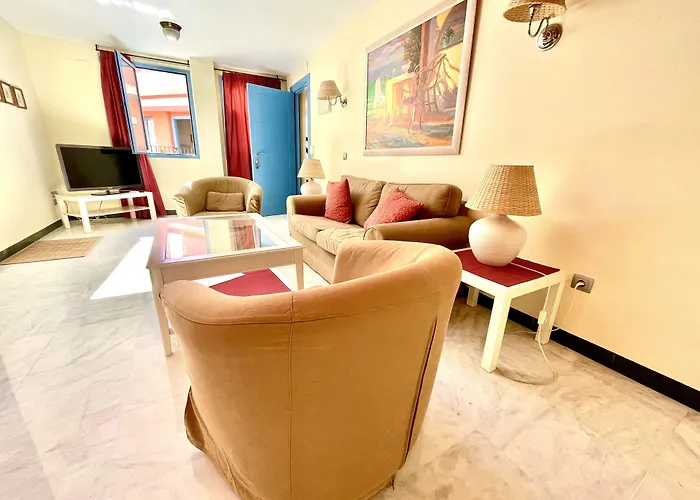 Hotel Conde De Cardenas 2*