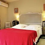 Hotel Conde De Cardenas