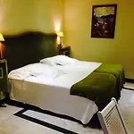 Hotel Conde De Cardenas 2*