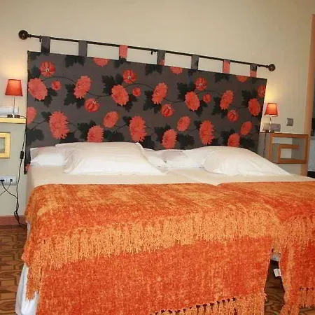 Hotel Conde De Cardenas