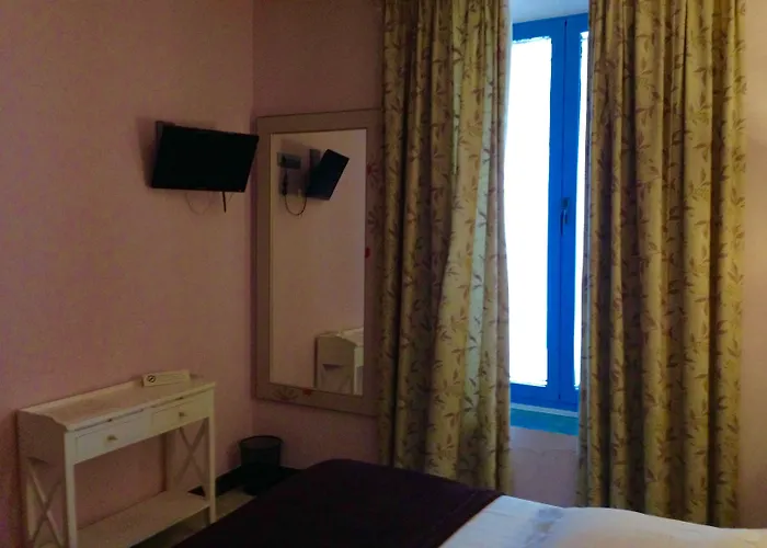 Conde De Cardenas 2*