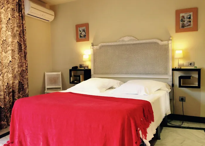 Hotel Conde De Cardenas