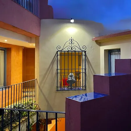 Conde De Cardenas מלון 2*