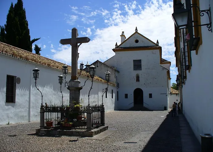 Conde De Cardenas Отель 2*